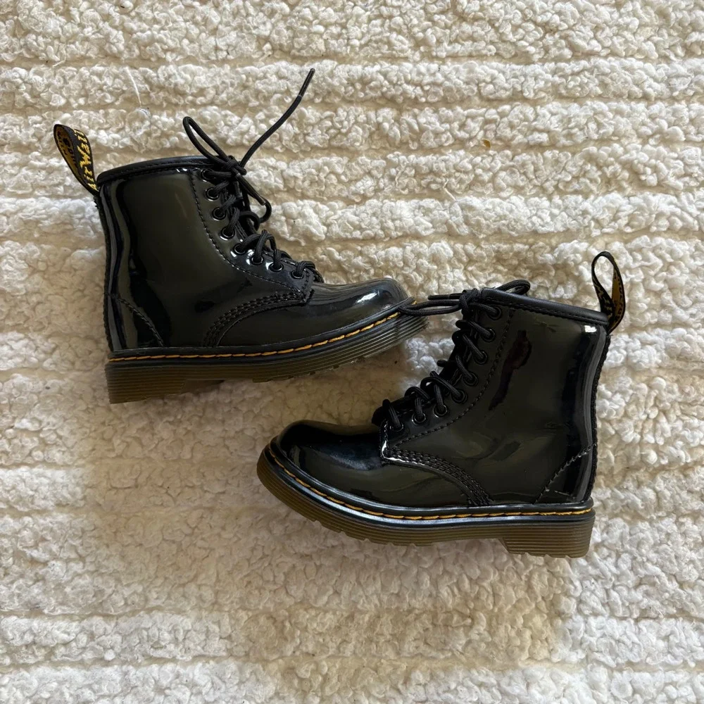 Dr. Martens Delaney Black Patent Leather Lace Up Side Zip Boots Kids US‎ 7 1460